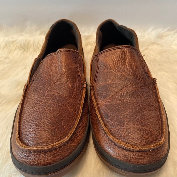 Teva Other - Teva sneakears Leather